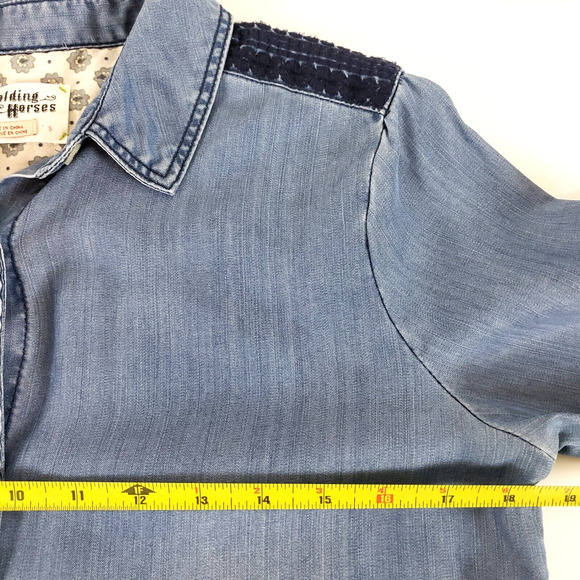 Anthro Holding Horses SIZE S Blue Chambray Denim Embroidered Button Down Women’s - Picture 5 of 10